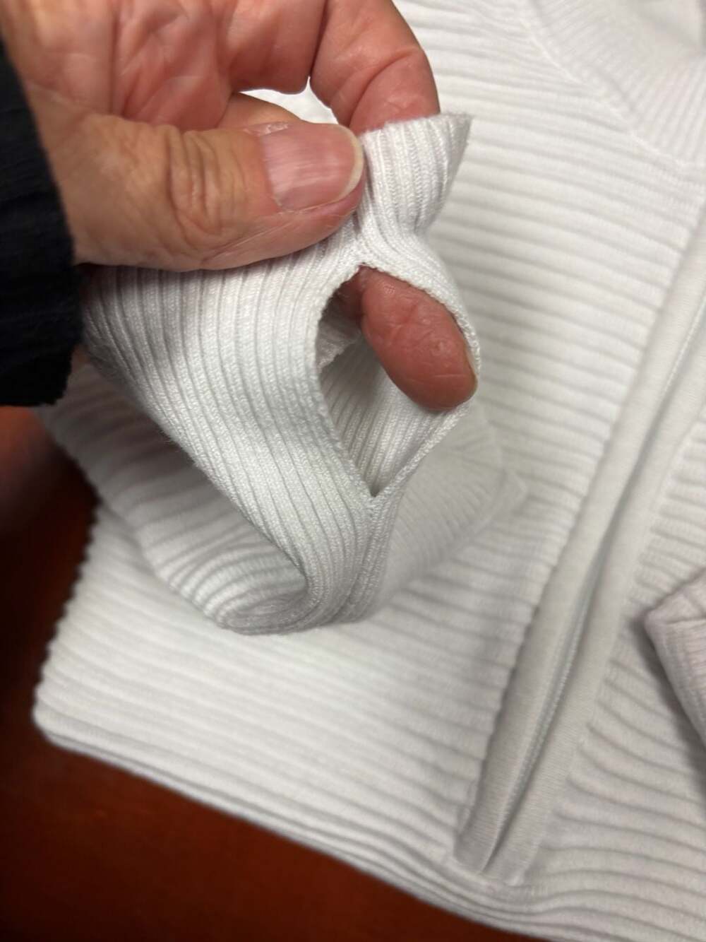 Offline by Aerie Ribbed Zip Sweater Size S White Thumbholes - Picture 6 of 7